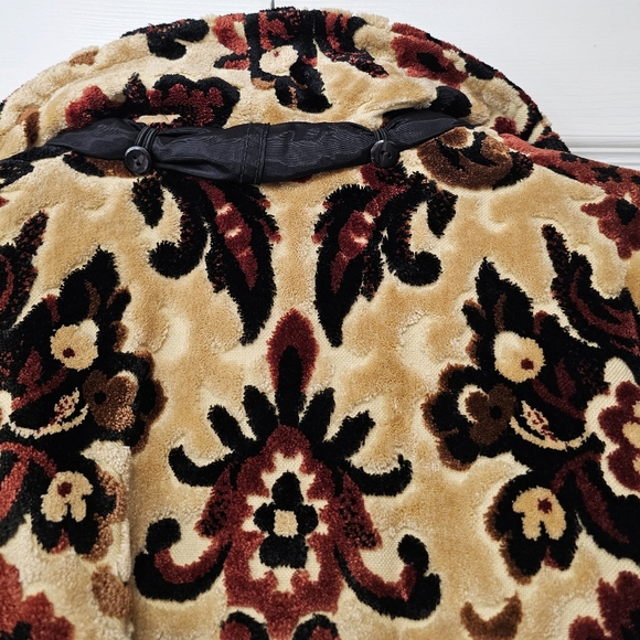 Vintage 1970s Russ Damask Carpet Coat - Picture 12 of 12